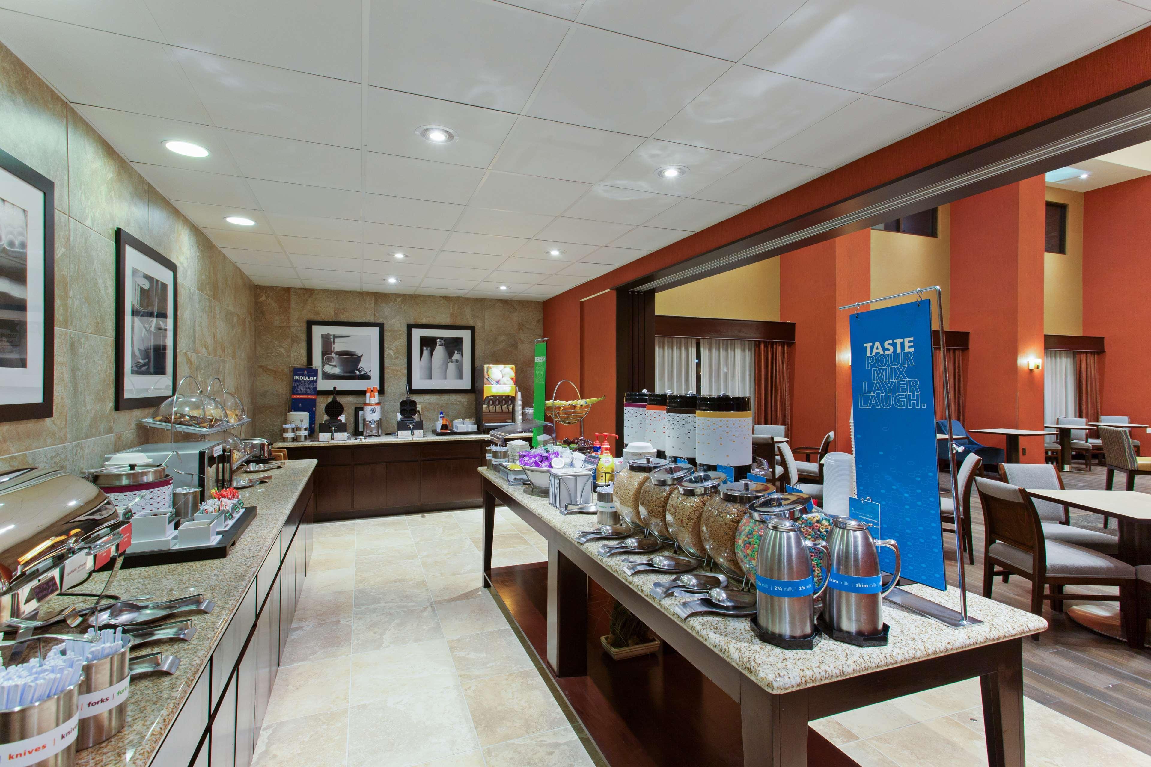 Hampton Inn & Suites Roseville Dış mekan fotoğraf