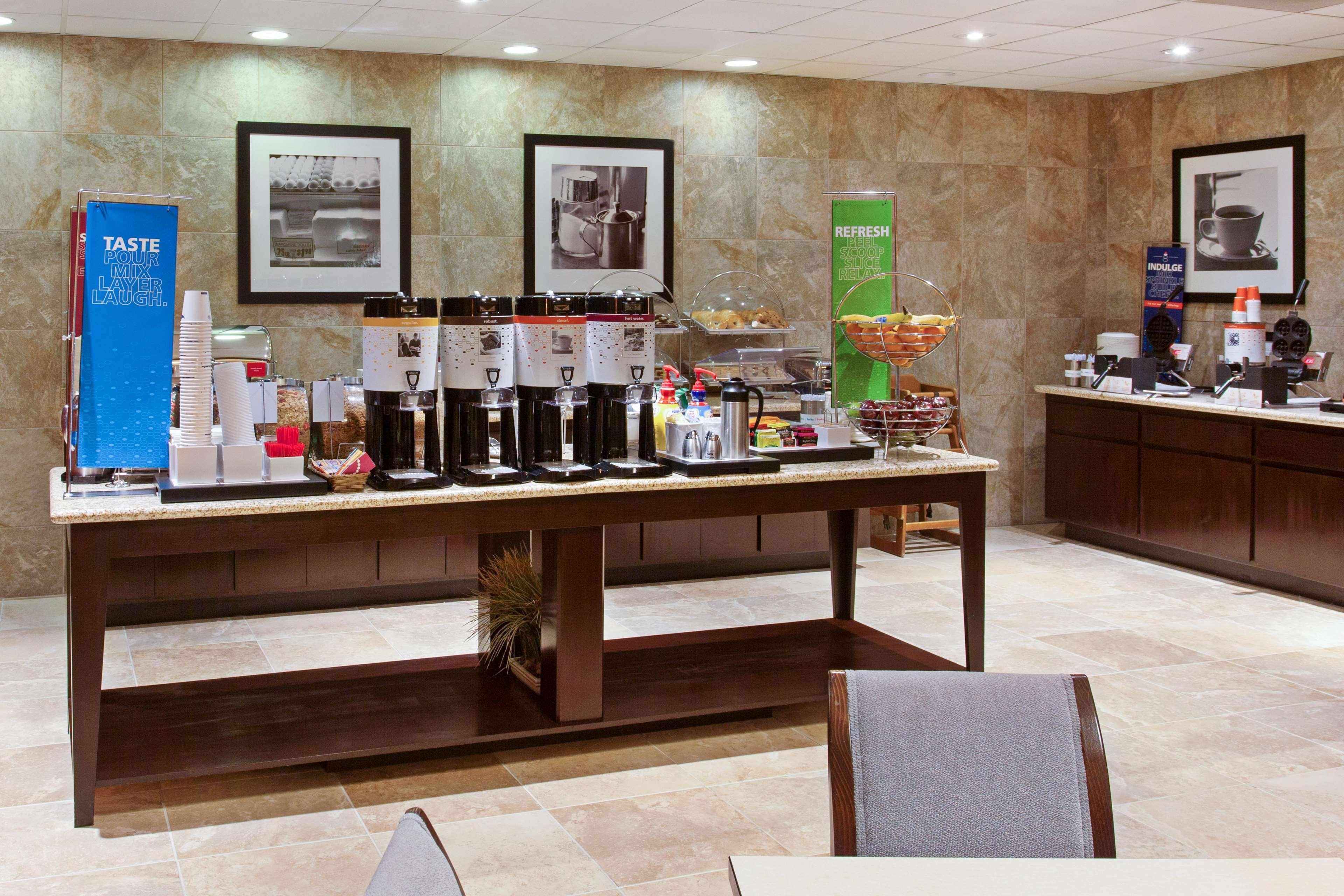 Hampton Inn & Suites Roseville Dış mekan fotoğraf